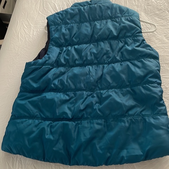 EUC American Eagle puffy vest - Picture 2 of 3